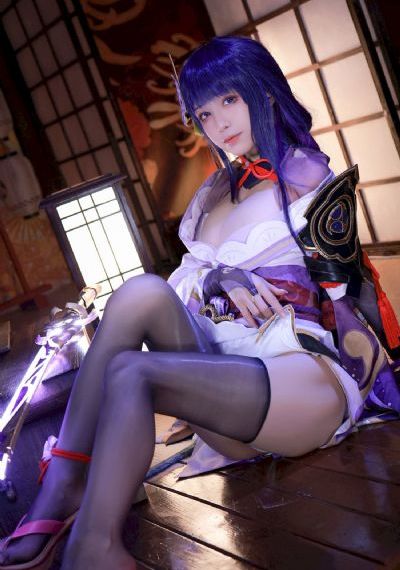 国产偷抇久久精品_未删减完整版