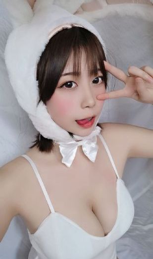 成人偷拍自拍_720高清电影在线